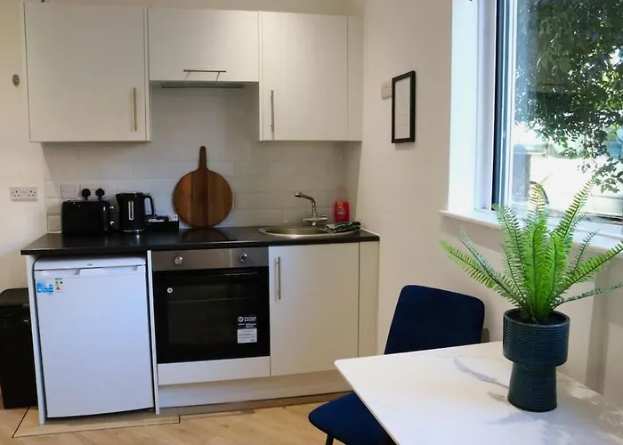 Flat 22 10 St Johns Road